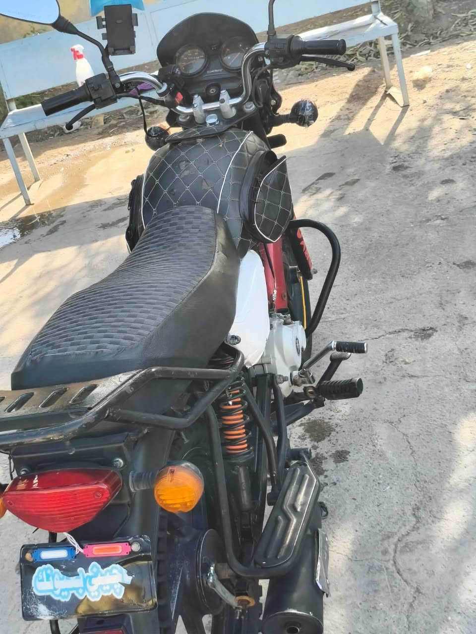 دراجة بوكسر للبيع دراجة نضيف موديل 20  سعر 775 بيه مجال شي قليل اوراق أصولي ***********
