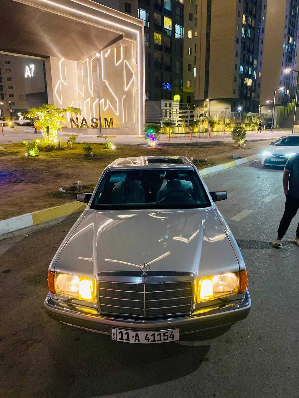 السلام عليكم مرسيدس موديل 90 رقم بغداد انجليزي تحويل مباشر سياره مصبوغه عام مكينه كير جداد صدر جديد منظومه تبريد كله جديد تبريد ثلج كمبروسر 12 العنوان حي الجهاد بغداد بيها نقوصات بسيطه رقم *********** سعر 85 وبيها مجال
