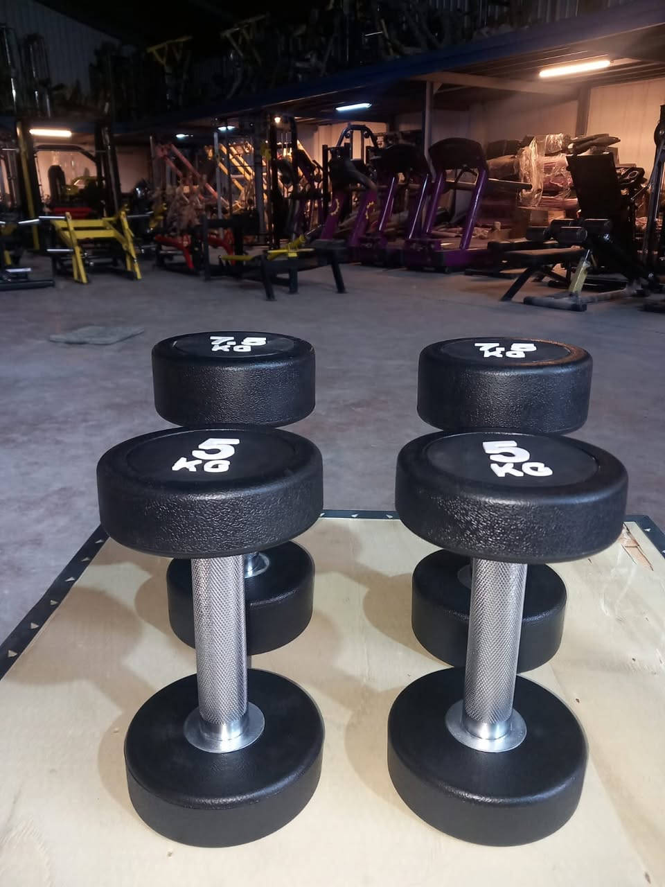 دمبلص صيني كوالتي عالي جدا
قالب امريكي
وفرنا لكم الأوزان ٥كيلو و٧.٥كيلو
الكميه مفتوحه
تجدونه في شركة بابل سبورت الحله حي الحكام فرع مطعم بيسترو
***********
***********
