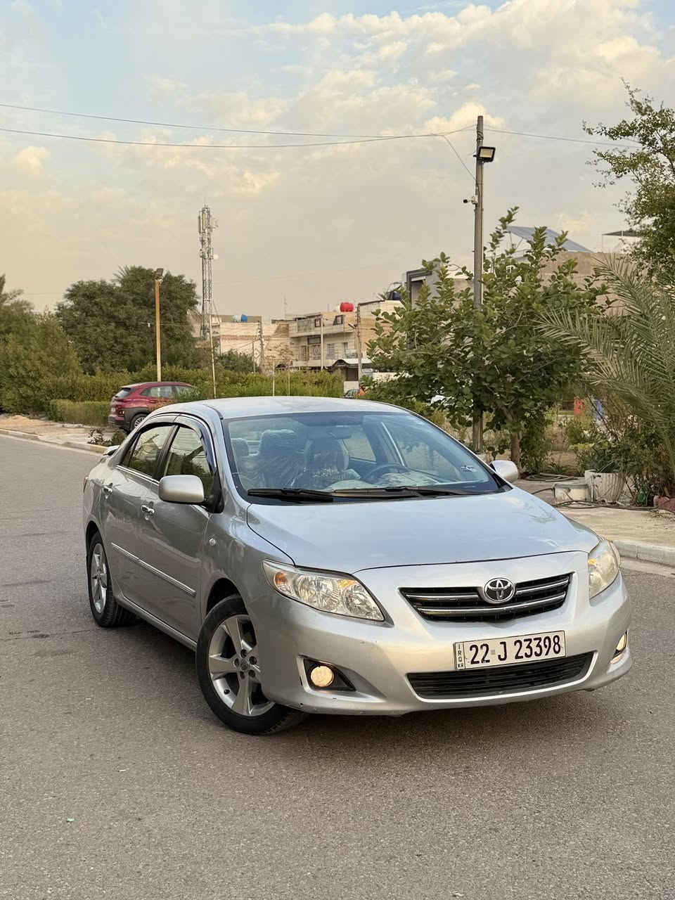 سلام عليكم 

كورلا خليجي 2010 مكفولا من الضربه و الصبغ و التبديل 
رقم اربيل بسمي الرقم الدولي 
بيها جراد بسيط بل قماره 
المواصفات العاديه مال الكورلا 
شاشه كامره 
حساسات خلفيه 
جرص بل 120 
سبايدر خلفي بلادي 
السعر (119) مجال بسيط جدا 
مكاني بغداد الكرخ 
بيع او مراوس 

***********
