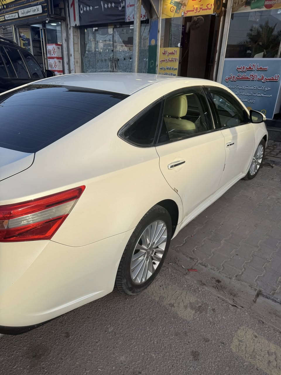 سلام عليكم افلون 2013 رقم بغداد مكينه 6 سلندر
بيه صبغ جاملغ امامي او باب سعره 170 او بيه مجال 
مكاني النجف ***********
