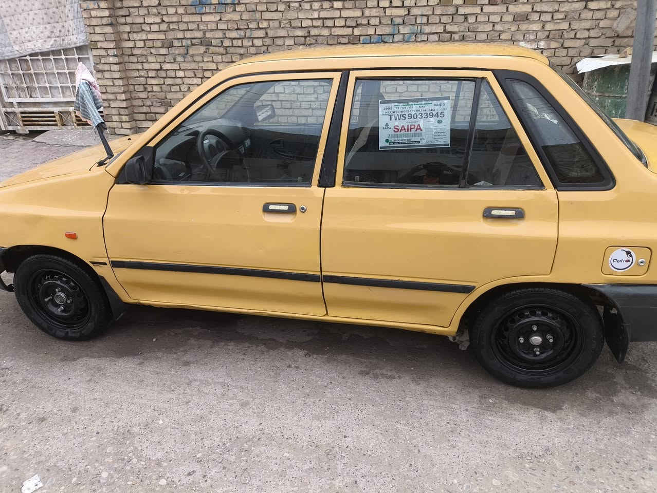 مديل ١٢سنويه ٢٣نافذه مصفره هيئه وغرامات معمره هلالات مكينه وكير صالهن ٣اشهر من شديتهن  حداديه جديده تخم تاير  سياره حلوه مال جني برايتات معمره شخاطات نضاف سياره احله من الصور *********** مكانه العماره نهاوند  ٢٥
