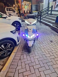 دراجه شحن للبيع سعر 800 دراجه نظيفه مصلي اربعه اشهر من ماخذها بس محتاج...