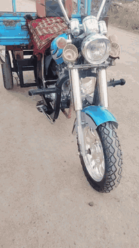 توك توك • للبيع