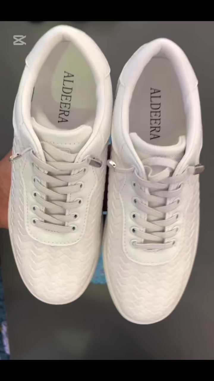 ✨ راحة وأناقة بلمسة طبية ✨

حذاء ستايل زِ را الطبي 👟
أرضية فلورتان طبية مريحة وخفيفة، تمنحك دعم مثالي طول اليوم بدون تعب 👌

💎 كل هذا الجمال بسعر 15 ألف دينار فقط!

🎨 متوفر بـ 5 ألوان مميزة:
أبيض 🤍 | فضي ✨ | أسود 🖤 | بيج 🤎 | ماروني ❤️

🚚 التوصيل:
بغداد بـ 5 آلاف
المحافظات بـ 6 آلاف

للحجز والاستفسار مراسلة البيج عالخاص
او عبر الرقم ***********

اختاري راحتج وأناقتج بسعر مناسب 💫
سارعي بالحجز والكمية محدودة!
