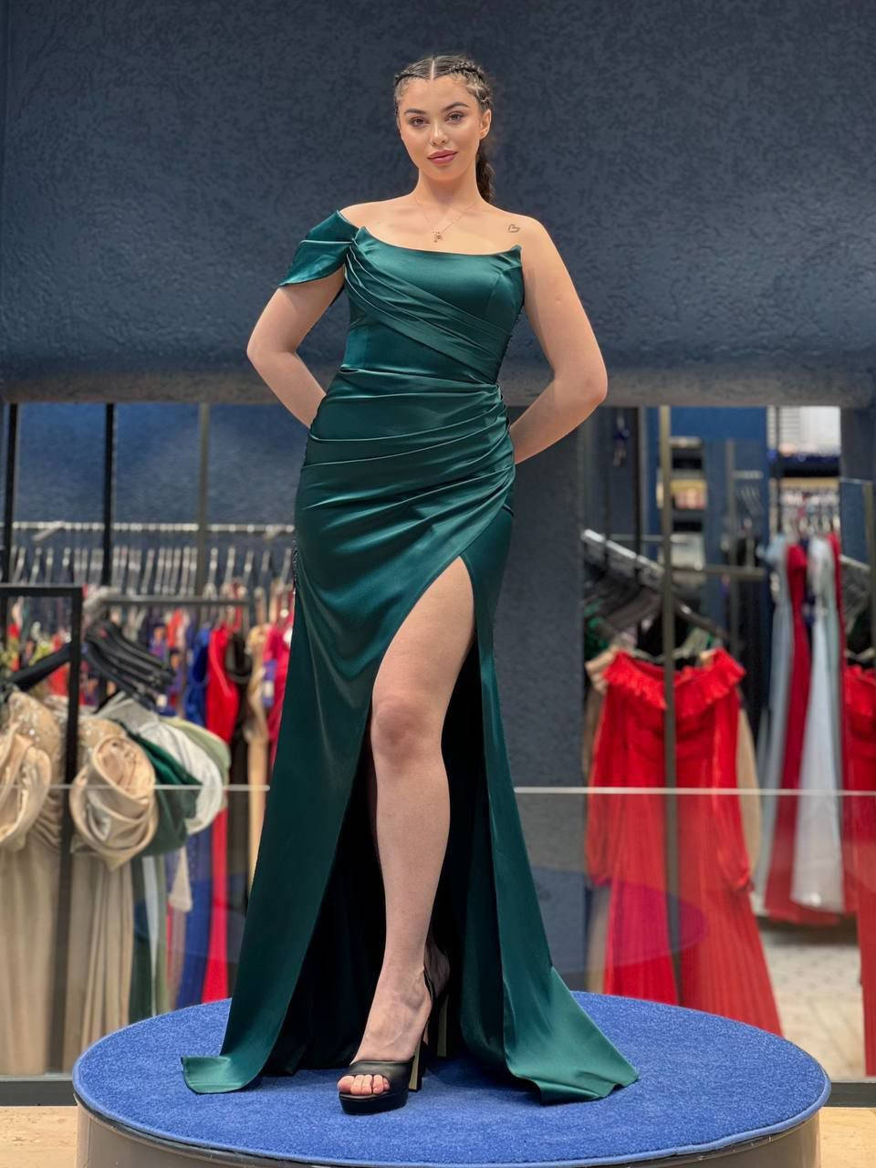 شروة فساتين سهره العدد 150        السعر 16💲🔥
https://t.me/+oZaYAg6xz3kyYzBk

مجموعة الشروات النسائية على الواتس اب 👇💲🔥
https://chat.whatsapp.com/HzKTGoJG53i0ehlUbWREFP


**إذا كنت صاحب هذا الإعلان وتريد حذفه لأي سبب، رجاءا أرسل رسالة إلى الدعم الفني**