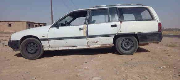 سيارة رقم كركوك مشروع وطني بطاقة بنزين ويا سنوية مانافذة صاحبها بكركوك يحول محرك وكير مابي شي غرامة 200 الف بيها علمشتري سعر 10 أوراق نهايته شراي خابر *********** كركوك
