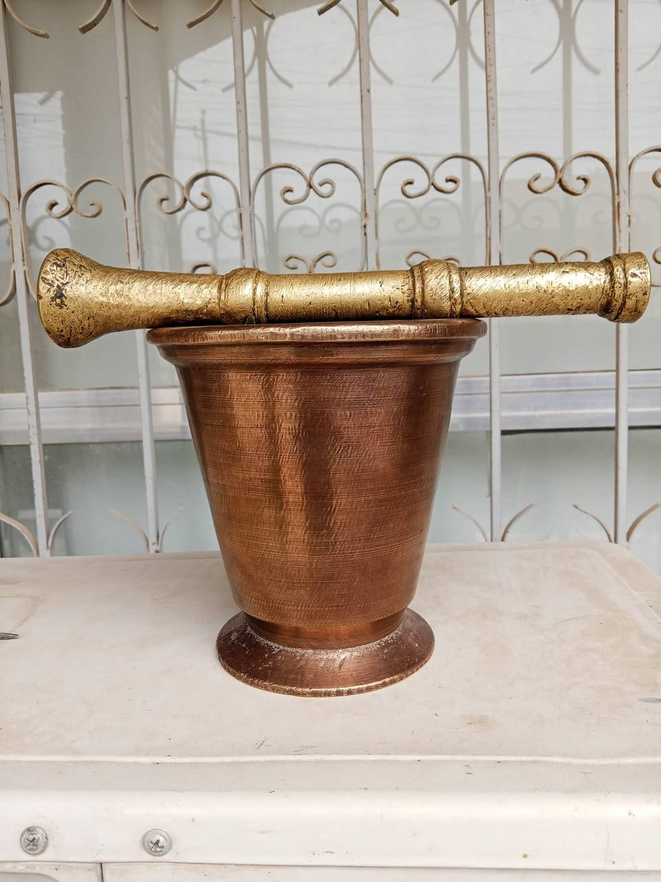 هاون قياس 19 سم  اليده 30 سم الوزن 6 كيلوا السعر 135 الف


**إذا كنت صاحب هذا الإعلان وتريد حذفه لأي سبب، رجاءا أرسل رسالة إلى الدعم الفني**