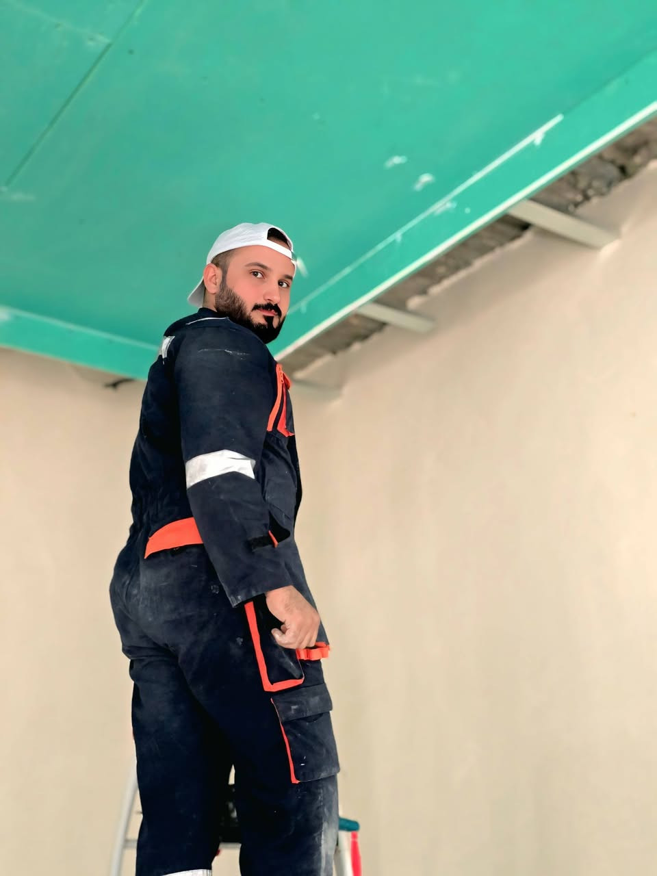 #عرض ـ خاص سعر المتر البوكس (٢٢ الف) مع الصبغ وتثقيب الإنارة فقط 
يقدم لكم كادرنا المتميز ✅ اجمل الدزاينات الداخليه والخارجيه 💪💪😍
1بديل الخشب
2 بديل الرخام 
3إنارة. برو فايل 
4 براكيت.
5 ثريات.
تتوفر لدينا أيضا، سحبات داخلية 
سحبات عظم عاج
سحبات بورك
سحبات فنين
جرب شغلنا، وشوف الفرق بعينك ✅
#صباغة_المنازل #صبغ #ترتيب_بيتك #خدمة_منزل
الاستفسار
*********** (طارق
***********(احمد
