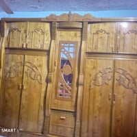 غرفة خشب أصلي • شارع 80 • أرض بابل