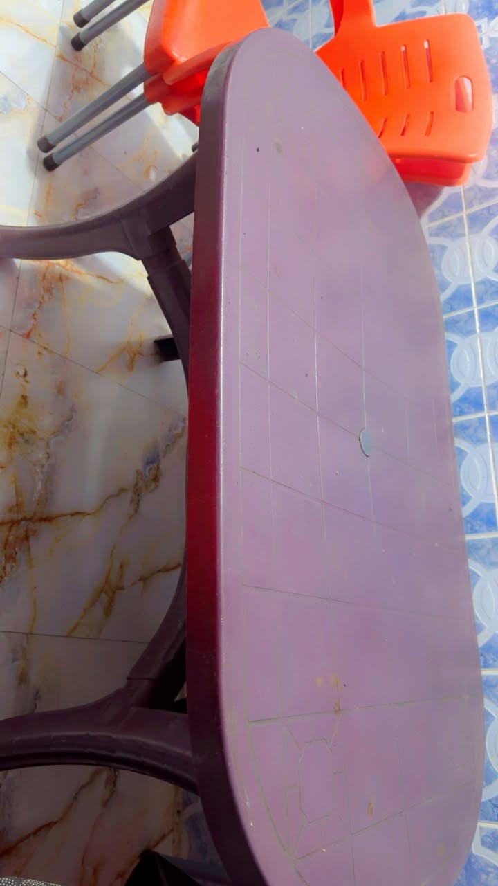 غراض للبيع مابيهم اي ضرر
الكراسي جدد بعدهم


**إذا كنت صاحب هذا الإعلان وتريد حذفه لأي سبب، رجاءا أرسل رسالة إلى الدعم الفني**