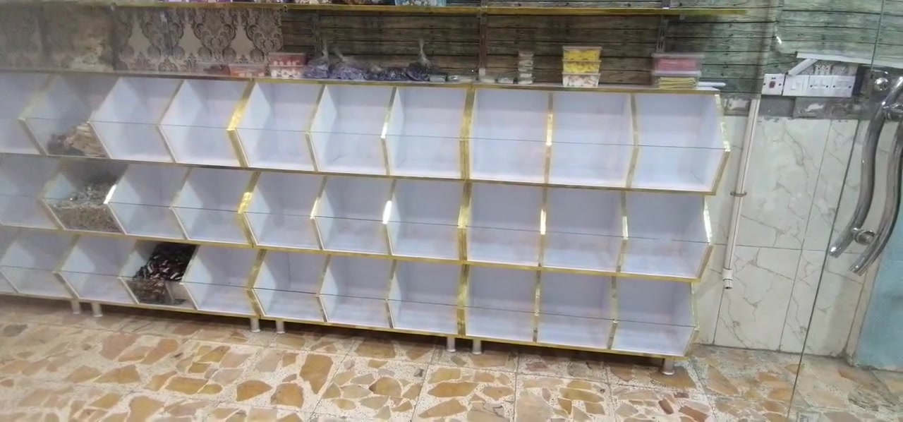عارضة كرزات للبيع ***********
