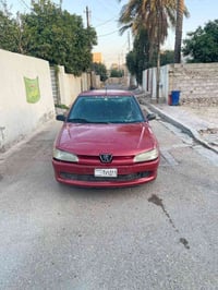 ورحمه الله بيجو فرنسي موديل 96 لون ماروني مميز ماكينه وكير مقفولات صدر...