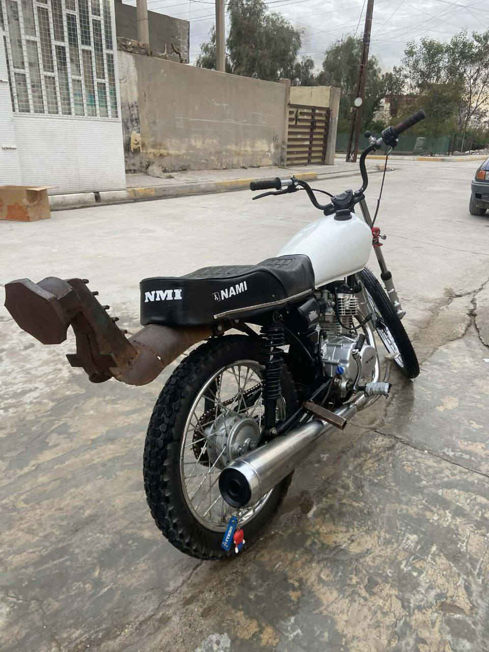 سلام عليكم دراجة انتنس تعميره موديل 2025 جديده والشاصي لا بي لحيم ولا عواج ومابيها اي عيب الله شاهد عليه تاخذها وبالك مرتاح وسعرها 550 وبيها مجال للطيبين وهذا رقمي ***********
