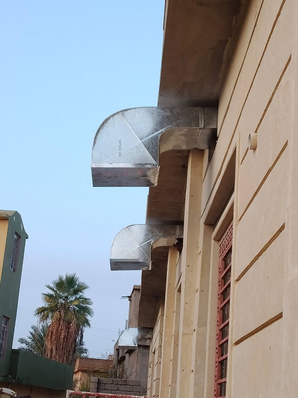 السلام عليكم يوجد كادر فصال وشد دكتات تبريد مركزي سعر المتر 25 الاستفسار اتصل ***********
