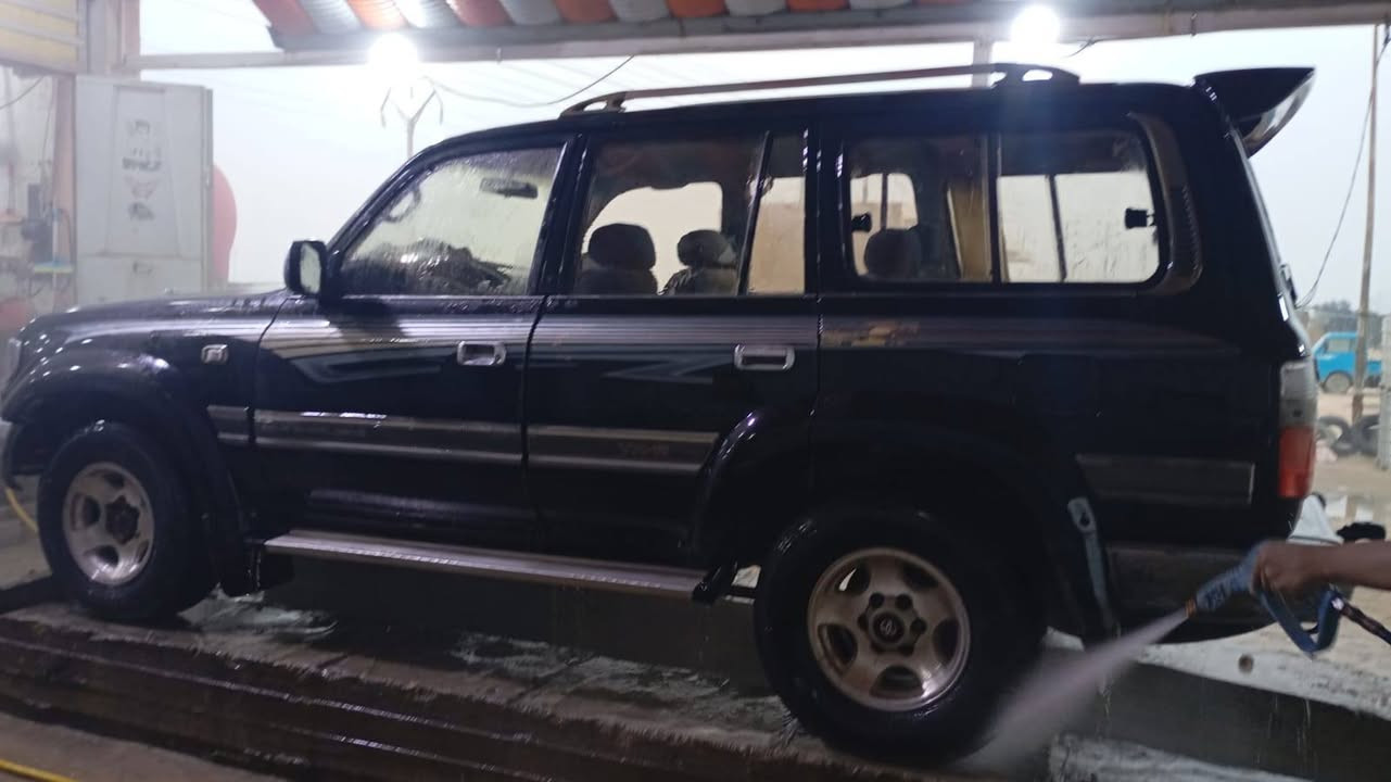 السياره موديل 93 مكفولة رقم بغداد تحويل مجدده السنويه 2028 السعر *********** الرقم بيه وتساب
