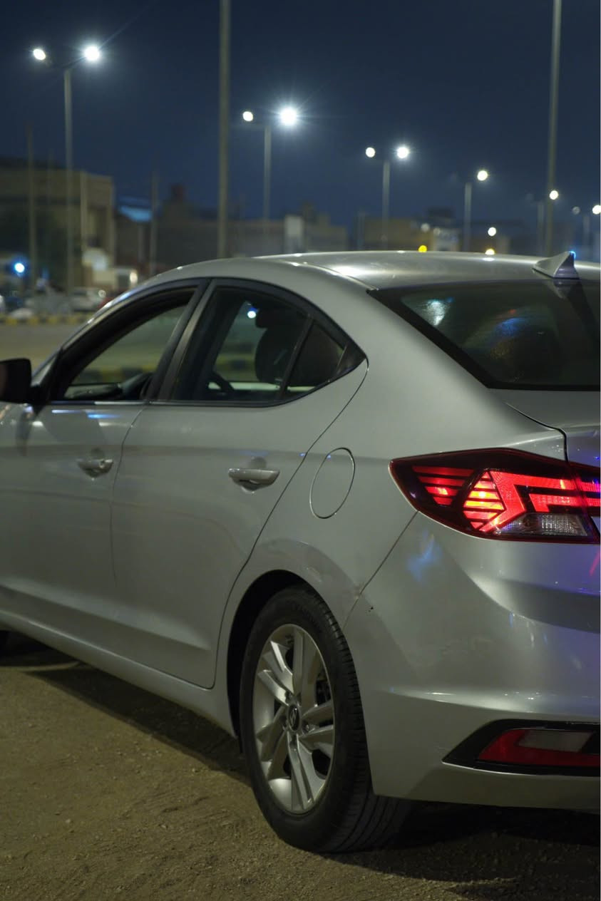 النترا وارد امريكي ما بيها كلشي نقص فول مواصفات عدا الفتحه 
ابيع مصبوغه حزام بس هي بالحقيقه بيها ٤ قطع صبغ 
سياره حداديه جديده و تخم تاير جديد جواها و محرك جديد 
السياره ماشيه ٩٥ الف ميل 
مكان السياره النجف 
السعر 110 النجف, العراق


**إذا كنت صاحب هذا الإعلان وتريد حذفه لأي سبب، رجاءا أرسل رسالة إلى الدعم الفني**