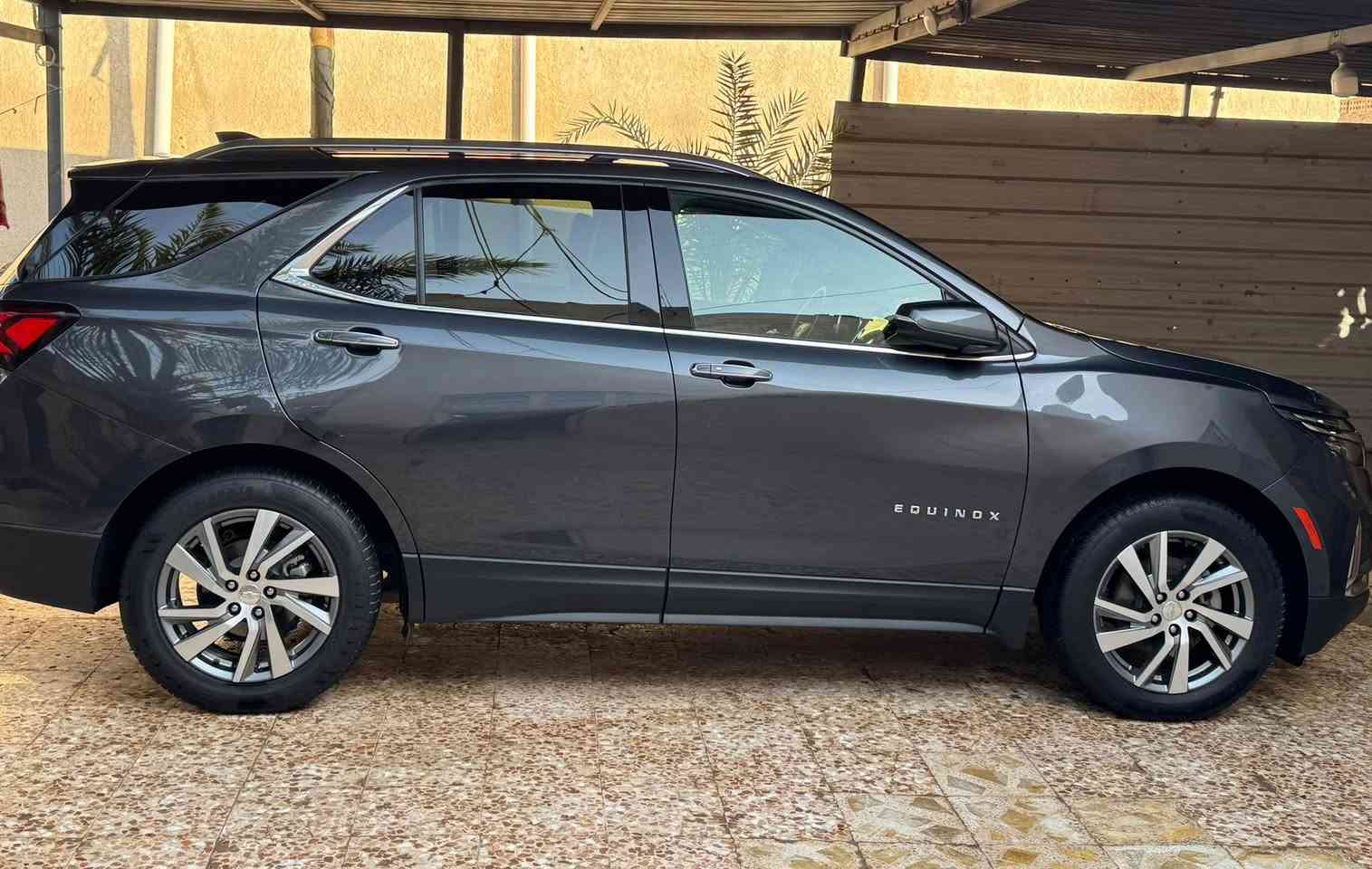 شوفرليت اكوينكس ٢٢ (بريمر)
4سلندر 1500 تيربو 

سياره ماشيه 40الاف
بصمه دخول
بصمه تشغيل + تشغيل عن بعد
(AWD)دفع رباعي
شاشه كاربلي كبيره
 كامرات محيطيه 

داخل لونين

كشنات جلد
كشنات كهرباء

كشن خزن ميموري
هزاز بلكشن للتنبيه

4كشنات تدفئه 

نظام الثبات الإلكتروني
 • مراقبة النقطة العمياء
 • تنبيه خروج عن المسار

 • تنبيه تصادم أمامي

 • مساعد صعود المرتفعات

 لايت لدات LED  
بك لايتLED
جنطه كهرباء 
حادث كلش حلو  (اني مكلف بنشر هاذ رقم صاحب سياره*********** عنوانها ميسان العماره
