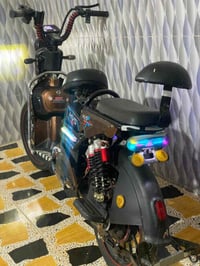 دراجه شحن للبيع بعده جديده ما مستخدمه سعره ٥٥٠ وبيه مجال لشراي يتصل عل...