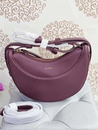 اكسسوارات شخصية • للبيع • تفاصيل اسفل الصورة