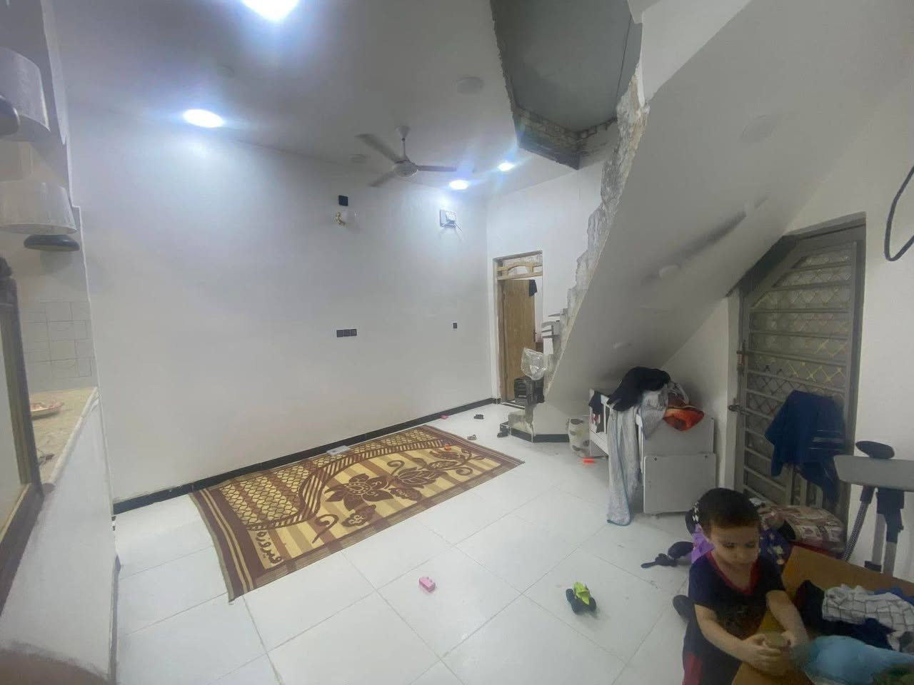 بيت ١٠٠ متر بحجي حسن الثانية السعر ٦٣ وبي مجال ***********
