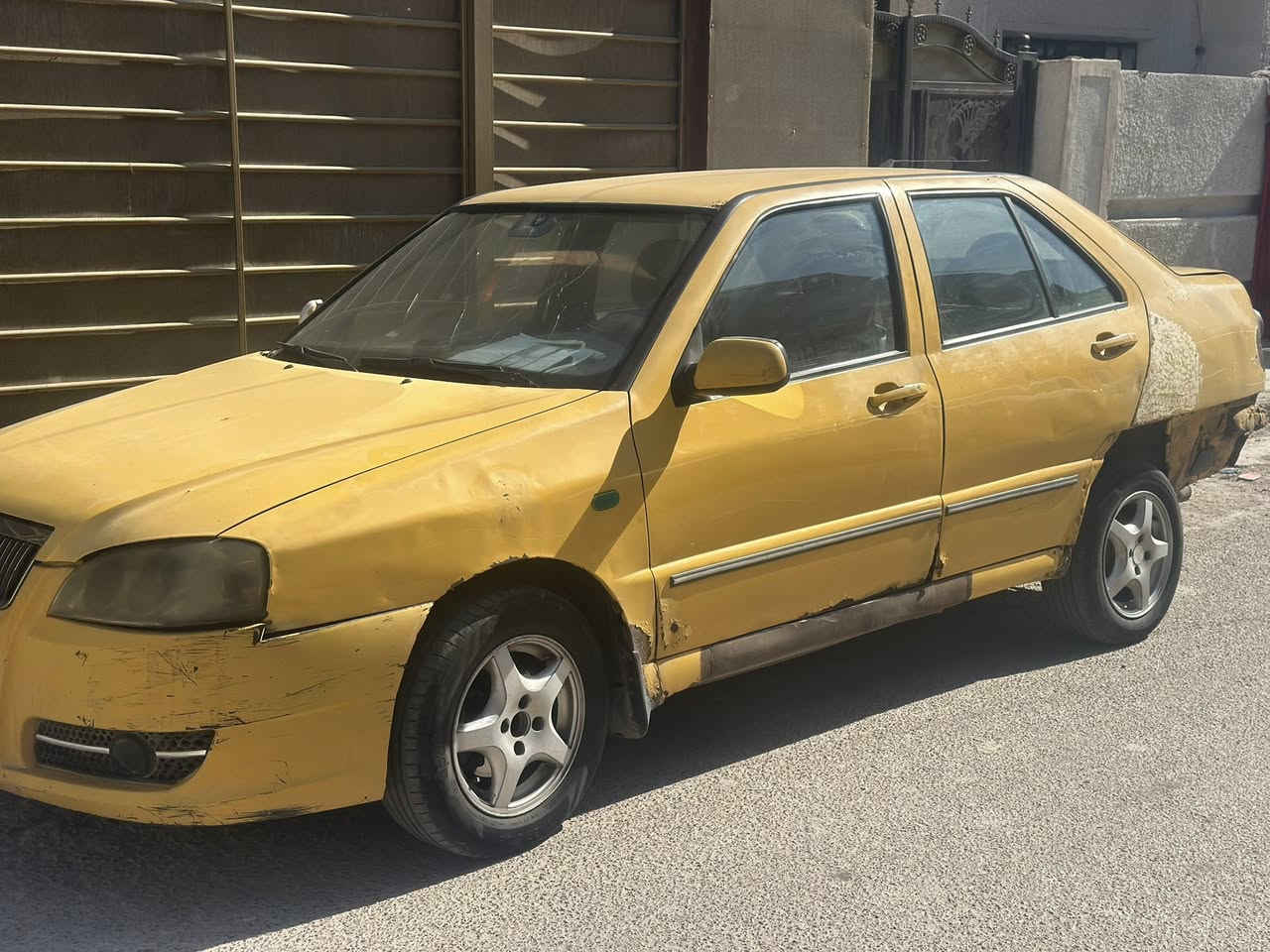 سلام عليكم
عيني شيري كوين موديل 2009 محور مكينه او كير كورلا سياره بسمي سنويه ساقطه او عليه غرامات او هيئه 900الف  رايدهه 15او بيه مجال 
رقم ***********
