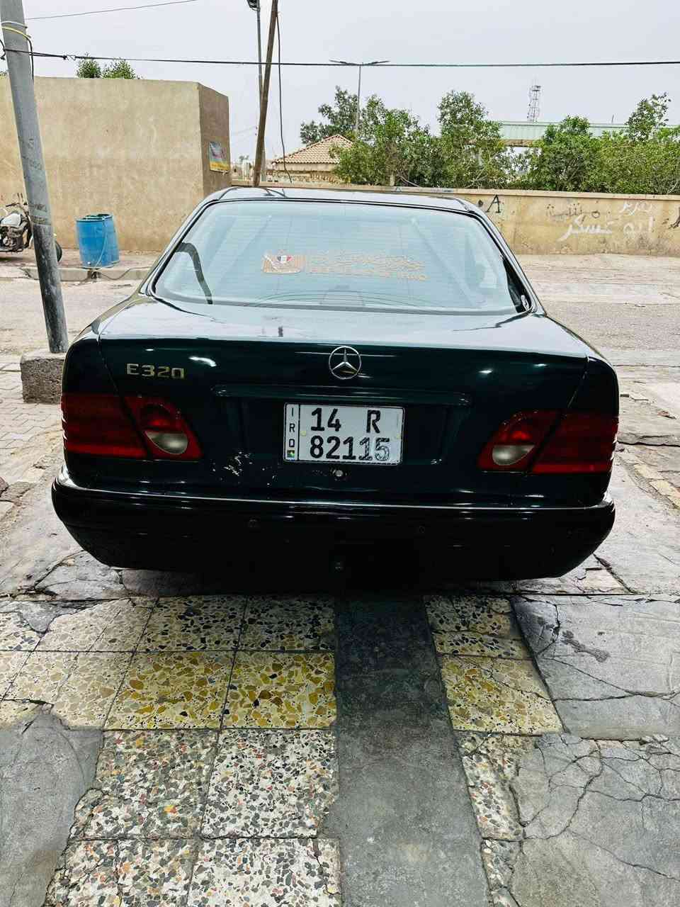 ***********
السلام عليكم ورحمه الله وبركاته اخواني مارسيدس ام عيون موديل 1996 بسمي تحويل مباشر  رقم جديد مكينه كير حداديه كله جديد والبدي على الفحص 
السعر 85وبيها مجال حك الجيه العنوان ميسان
