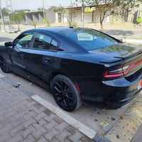 تشارجر SXT • ٥٧ ألف ميل • حادث صور