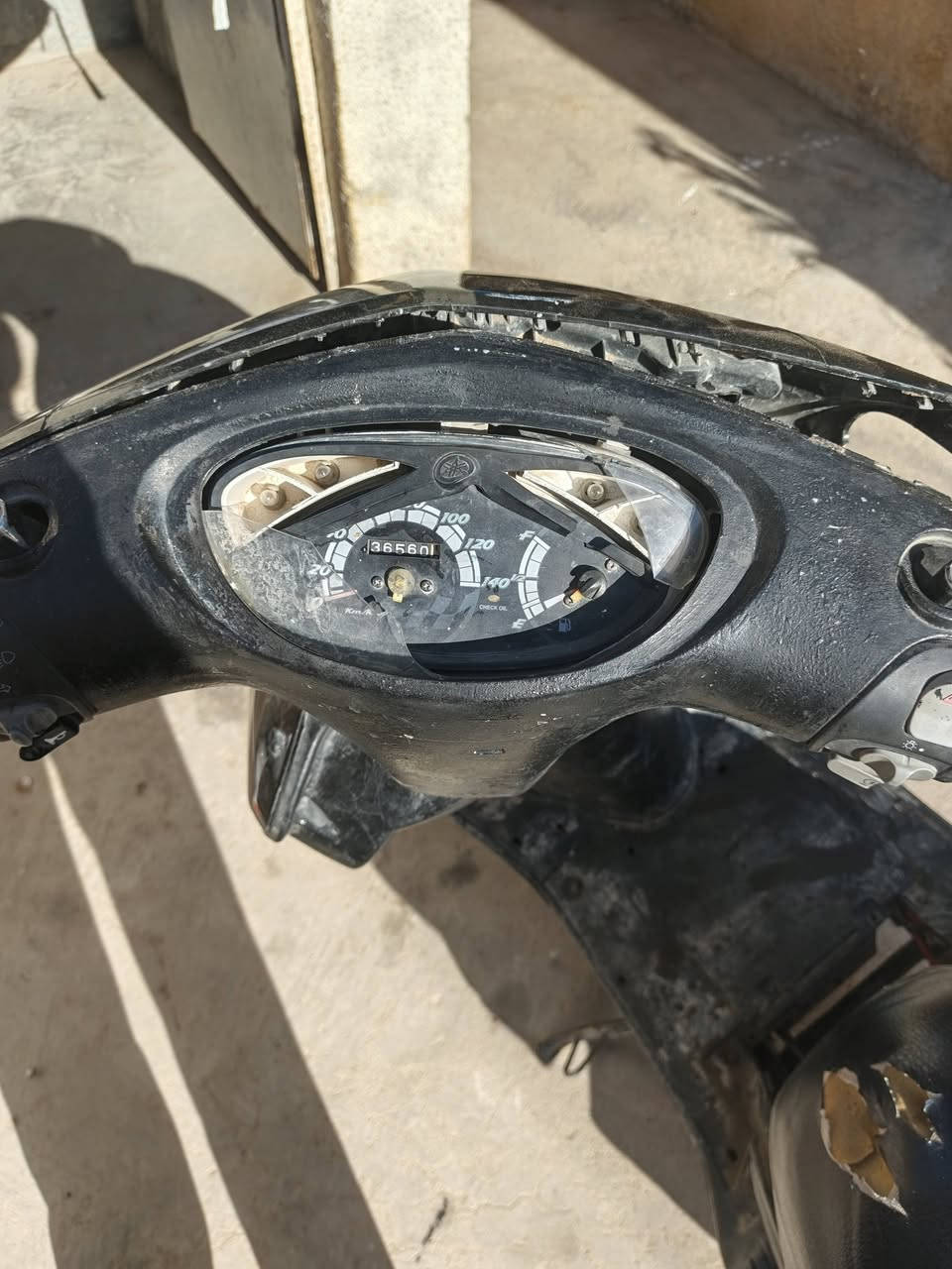 سلام عليكم دراجه 140 كايمه ابيع كوم حديد تاير الخلفي قبل فتره بدلته جديد للبيع 150 وبيها مجال حك الجيه مكاني سبع البور مجمع السكني


**إذا كنت صاحب هذا الإعلان وتريد حذفه لأي سبب، رجاءا أرسل رسالة إلى الدعم الفني**