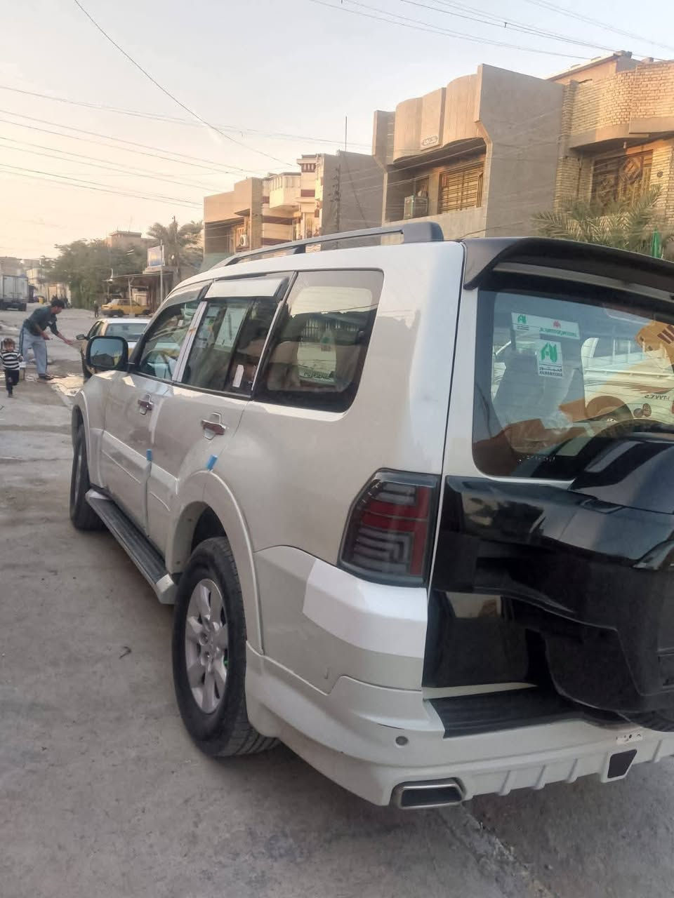 السلام عليكم
باجيرو للبيع 
موديل 2009
فول نضافة كفاله 95%

مستعجل على بيعتها
هاتف
***********
