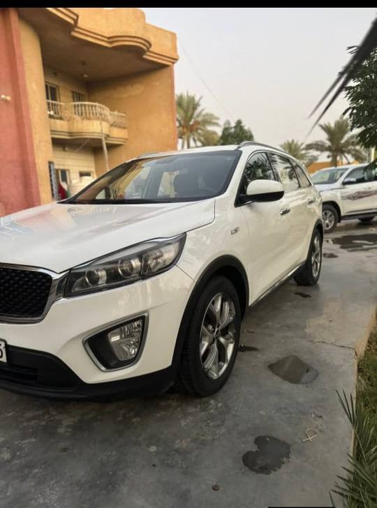 السلام عليكم سورنتو موديل ١٦ مكفوله من كل النواحي ٦ سلندر ٧ راكب  ٣ قطع تبريد السنويه بسمي   السياره ماشيه ٩٤ الف سعره ٢٢٠ ورقه المكان تقاطع الشاعوره 
***********
