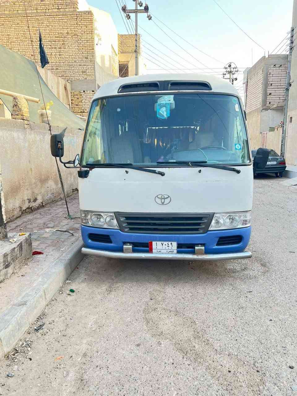 السلام عليكم كوستر للبيع موديل 2005 مكينه وكير واكسل كفاله  تبريد كله جديد حداديه  جديده تخم تاير وركه اضافيه ويل ناصي  جاهزة للعمل(للعلم صور السياره قبل التعمير  السياره تعمرت للجماليه فقط) ***********

