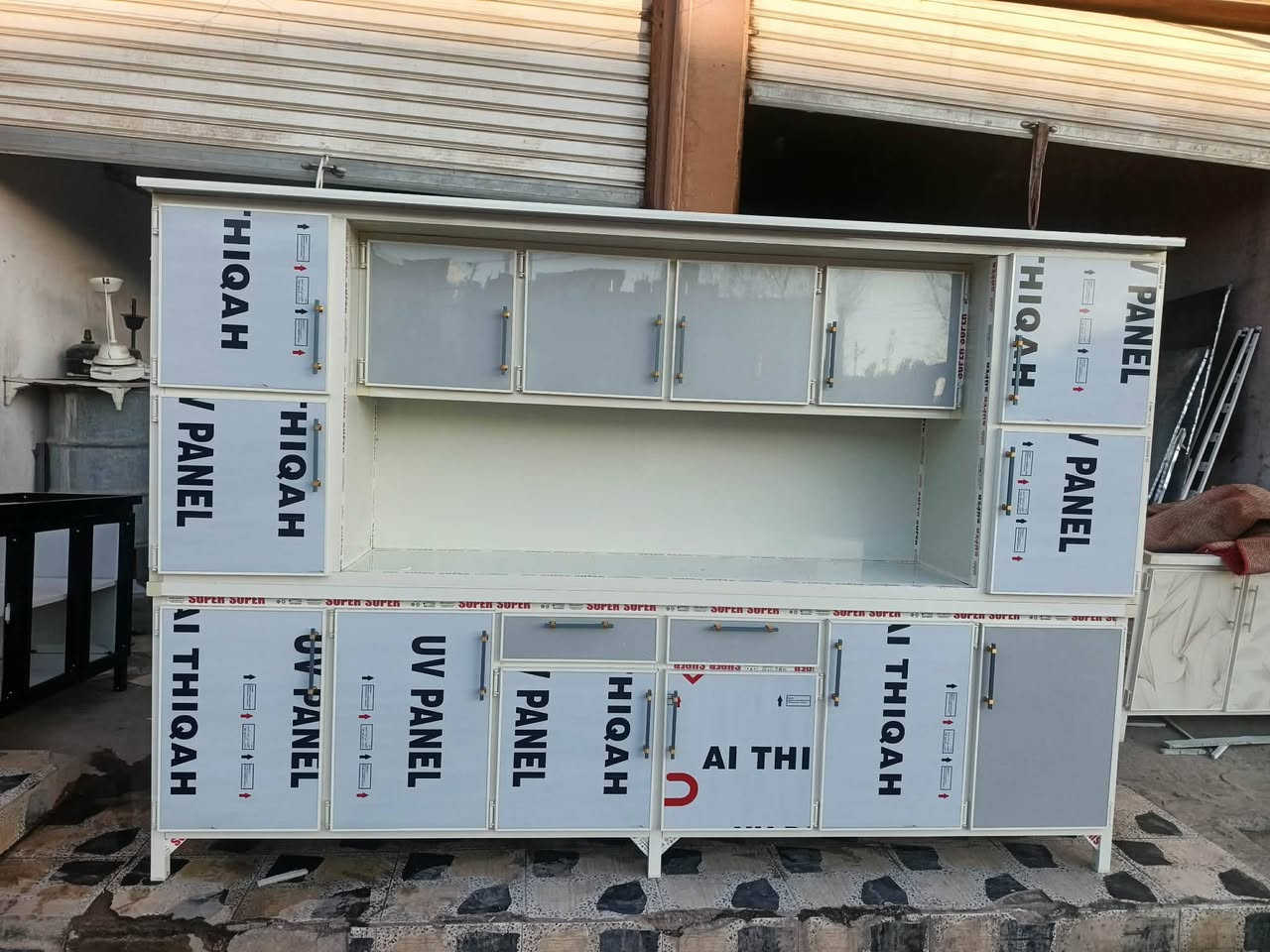 السلام عليكم
مخزن حميد المفرجي 
يوجد لدينا جميع انواع الكاونترات العنوان كركوك حي النصر٢ بدايت سايدين مركز شرطة العروبه قرب جمله ابو ريان ***********
***********وتساب
