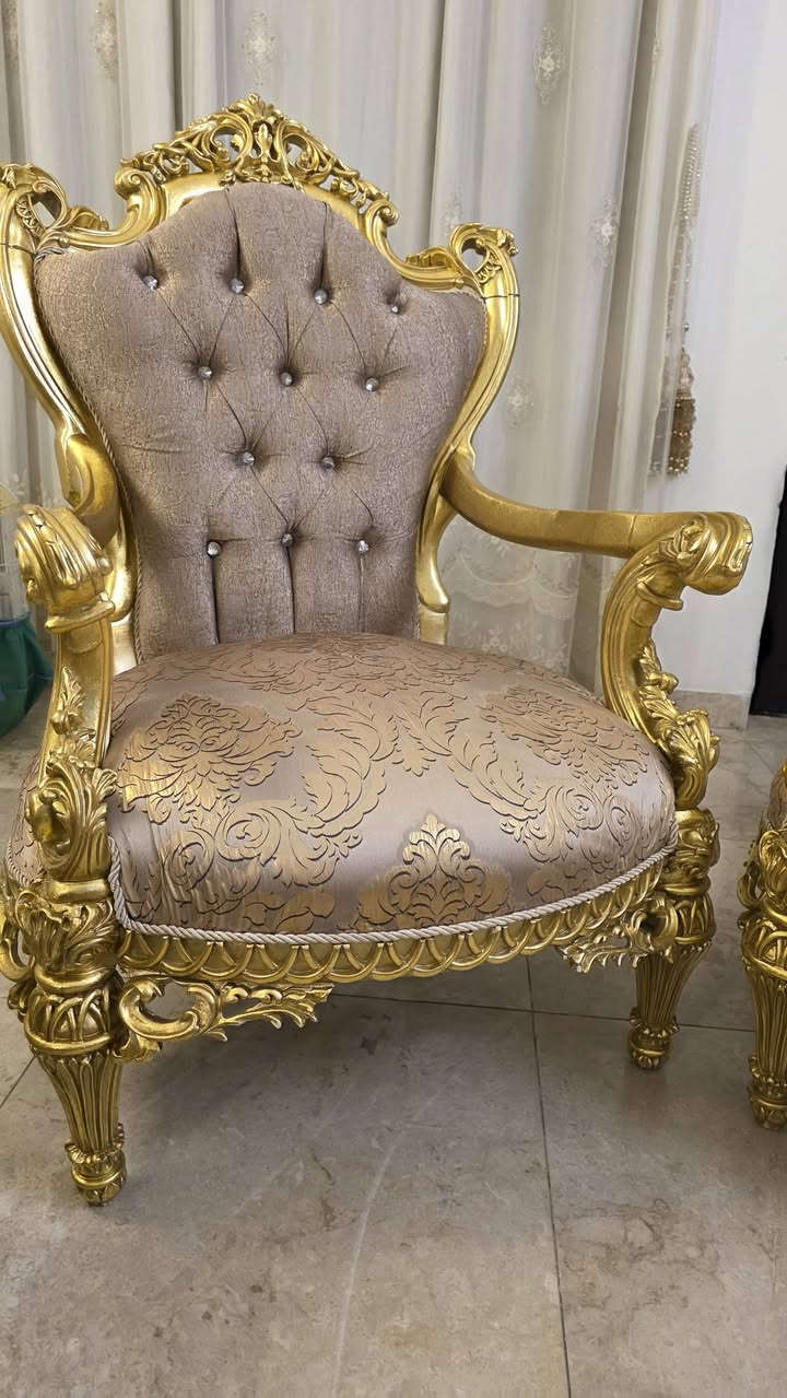 تخم تركي زان ملكي دزاين إيطالي حديث اخو الجديد ١٠ مقاعد وطبلة وسط 
 مليونين قفل 🔐 ***********
