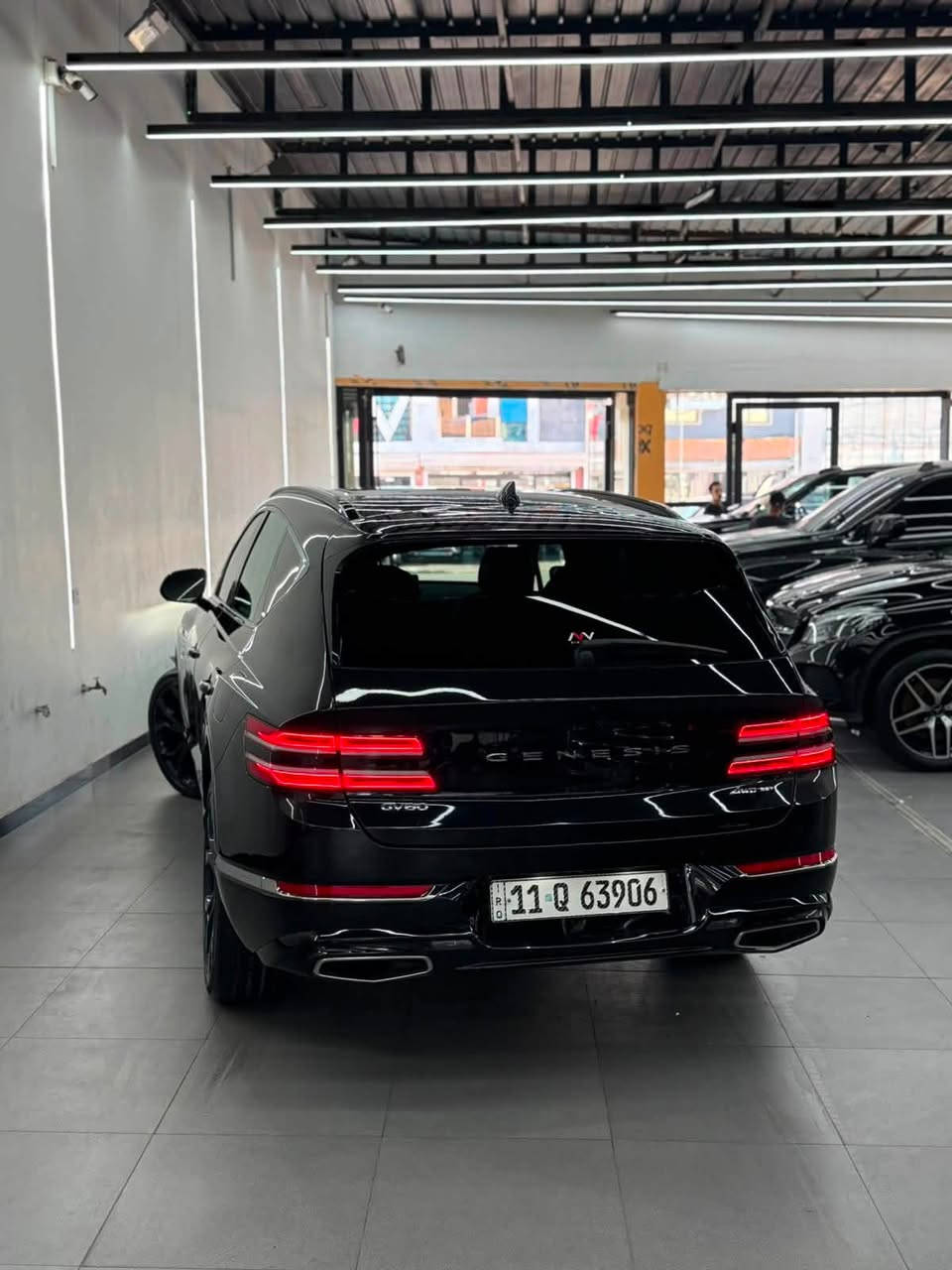 قطعة مميزة (((( بداخلية مميزة ))))
للبيع‏ 2025 GENESIS GV80
مكينه6سلندر تون تيربو 
ممشه : 43.000 كم 
اللون : اسود ملكي 
ملاحظة : الادوات التي تم تبديلها اصلي تفصيخ نفس لون سياره 
موديل : 2024
الموصفات : 
١- كشنات جلد من النوع الفاخر والمميز لون اسود 
٢- اضواء LED اماميه وخلفيه
٣- رادارات اماميه + جانبيه
٤- قياده ذاتيه + اوتو بريك في حال ظهور اجسام غريبه امام السياره 
٥- اربع ابواب صاج+ جنطه
٦- نظام تعليق
٧- كشنات خزن ميموري
٨- تبريد + تسخين المقاعد الاماميه والخلفيه
٩- شاشه اماميه كبيره مع نظام الملاحه
١٠- نظام صوتي رهيب مكون من 16سماعه
١١- حساسات اماميه وخلفيه
١٢- اربع وضعيات للقياده
١٣- شعار جنسس اسفل المرايات الجانبيه
١٤- حساس للامطار بالجامه الاماميه
١٥- الاضواء السيارة الاماميه ليزرية متفاعله
١٦- اضواء LED محيطيه لداخل السيارة
١٧- تحكمات خلفيه منفصله بالكامل
١٨- بردات خلفيه 
١٩- هزاز بالسكان في حال خروج السيارة من المسار
٢٠- شاشه عروض المعلومات بالجامه الامايه ( داتاشو )
٢١- بانوراما
٢٣-عدادات ديجتال
٢٤-مساج كشنات
السيارة بعد بيها هواي مواصفات
تفاصيل اكثر تواصل على الرقم 
***********
او 
***********
