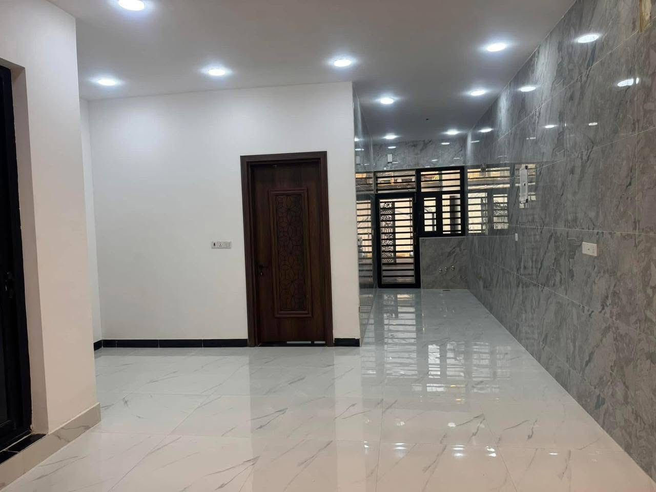 دار 150 متر للبيع

جبهه 6 نزال 25  

يحتوي 4 نوم 3 صحيات كراج سياره وحديقه خارجيه وشلال داخلي 

الموقع/ حي الجهاد الضباط الفرع الاول مجاور شقق  حي صدام

للاستفسار 

***********

***********
