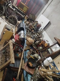 تحف أثرية • قديمة • أكثر من ٣٠٠