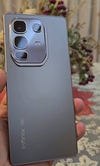 كامرة ١٠٠X • ١٤٤ هيرتز • سماعات ستيريو