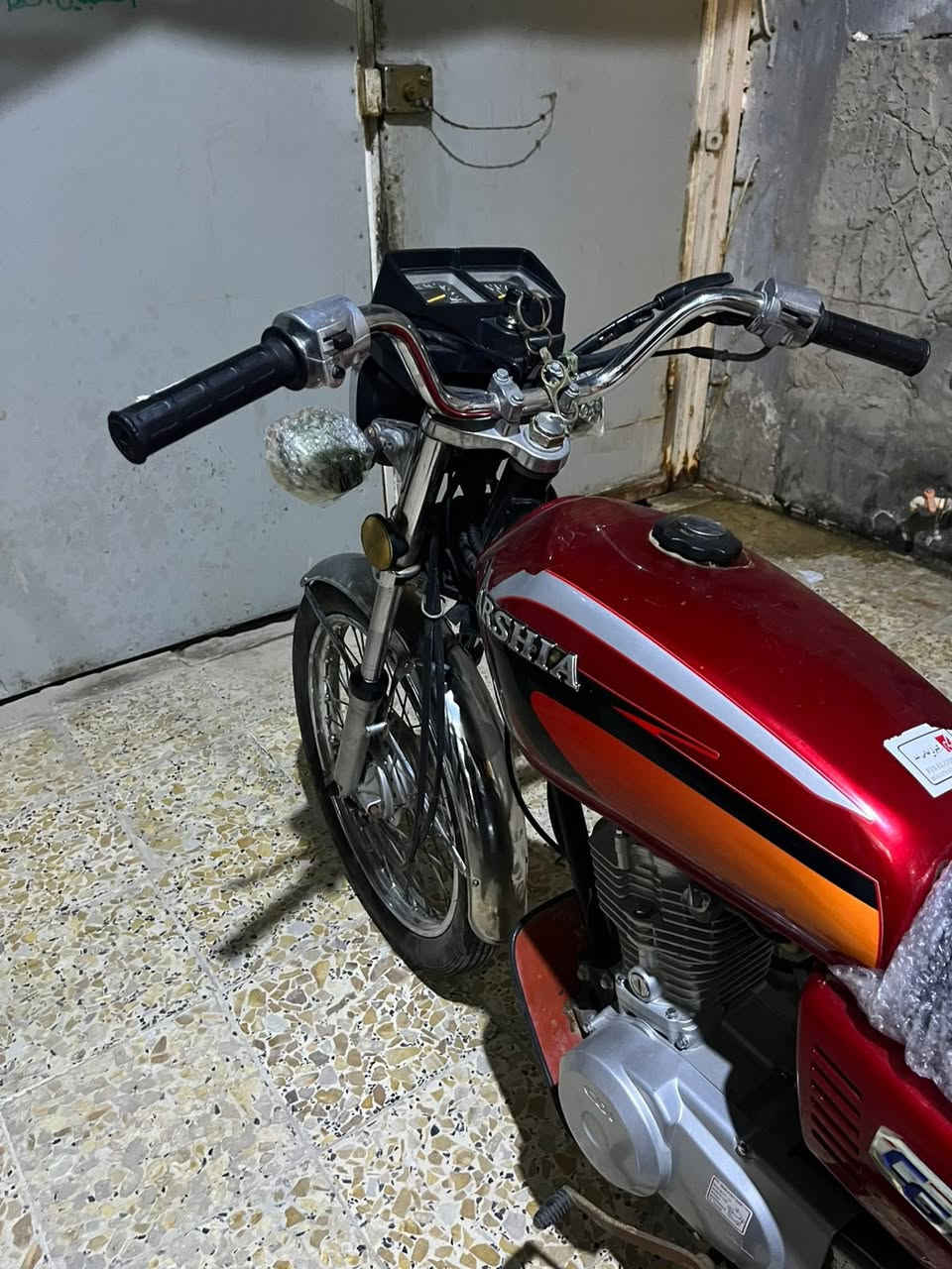 سلام عليكم دراجه نوع ارشه موديل  2020  رقم اوسنويه رقم عربي دراجه كفاله عامه اونضيفه سعر مليون و٤٠٠ اوبيها مجال  *********** ماكني بصره ابو لخصيب
