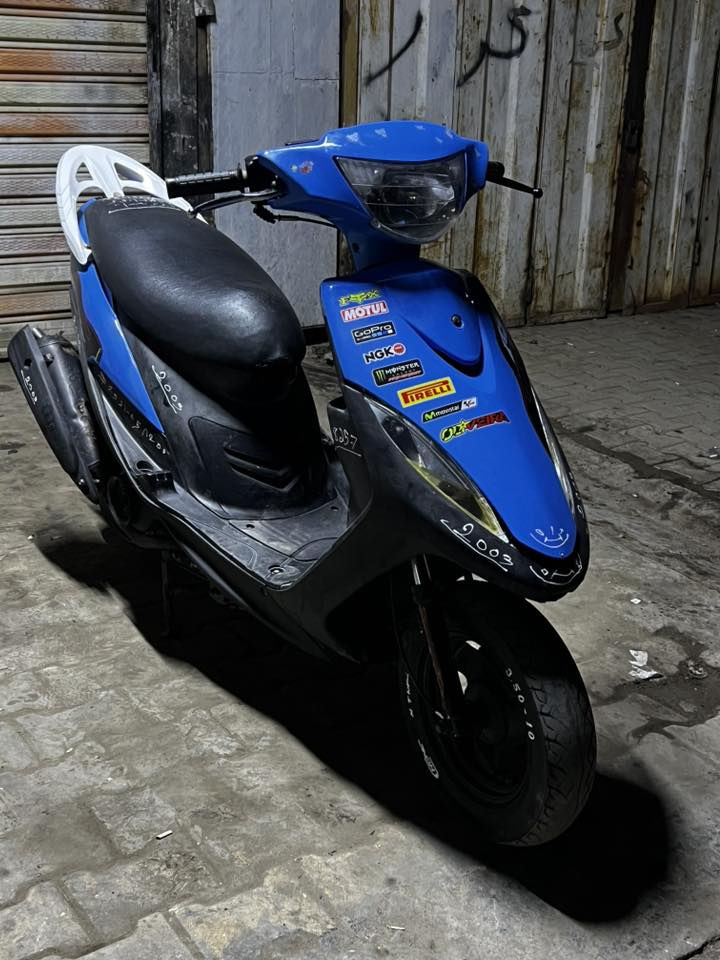 يا الله/ سلام عليكم شباب ماكس عدلة بلادية سمائي💙/دراجة شلعة معدل تشك الكاعع كفالة عامة اسبانة ماممدود عليها من الويل للويل سلف هندر بكل وقت لايت عالي ناصي اشاير يمنة يسرى دبل اشارة  دبلات امامي خلفي كلة شغال نقص واحد مابيها متذب عليها ربع دينار صالنصة FM 

مكاني الحسينية مال راشدية
رقم*********** رصيد او واتساب فقط 
اخوان رحمة على والديكم الي ما يعرف لا يكسر بسعرها 
سعر700 وبيها مجال حك الجية وبالتوفيق للجميع💙💙
