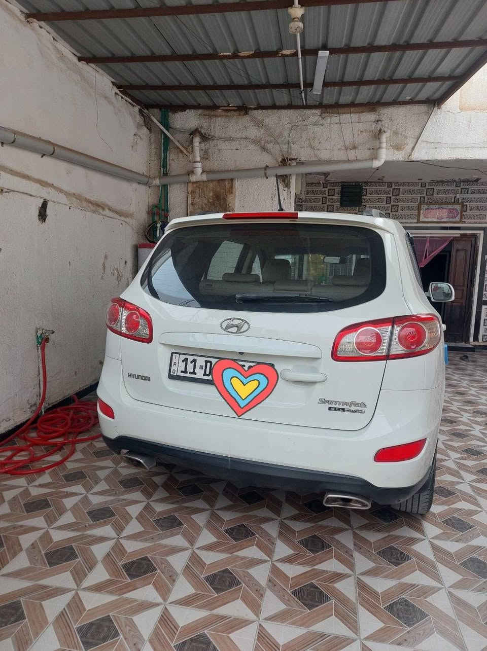 سنتافيا  موديل 12 محرك 6سلندر مواصفات الشركه العامه 7راكب ثلاث قطع تبريد مكفوله كفاله عامه  عنواني واسط قضاء الزبيديه رقم بغداد سنويه ل2030  ماشيه 158الف حقيقي 
***********
