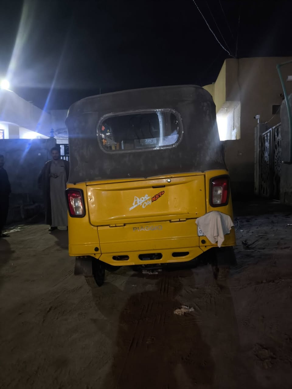 تكتك بياجو مديل 2023  طالعه بال 2025
كفاله عامه كير ومحرك الاصلي لامجفت ولامفتوح البدي كفالة من كلشي لاخياس ولا شي  زلوق بسيطه مال شارع بأسم الوكيل تحويل ثاني يوم الوكيل موجود
التكتك نضيفه كلش تاخذها كبل للشارع ماناقصها الف دينار كدامك
السعر 5750 وبيها مجال للشراي التواصل واتساب 
***********
***********
