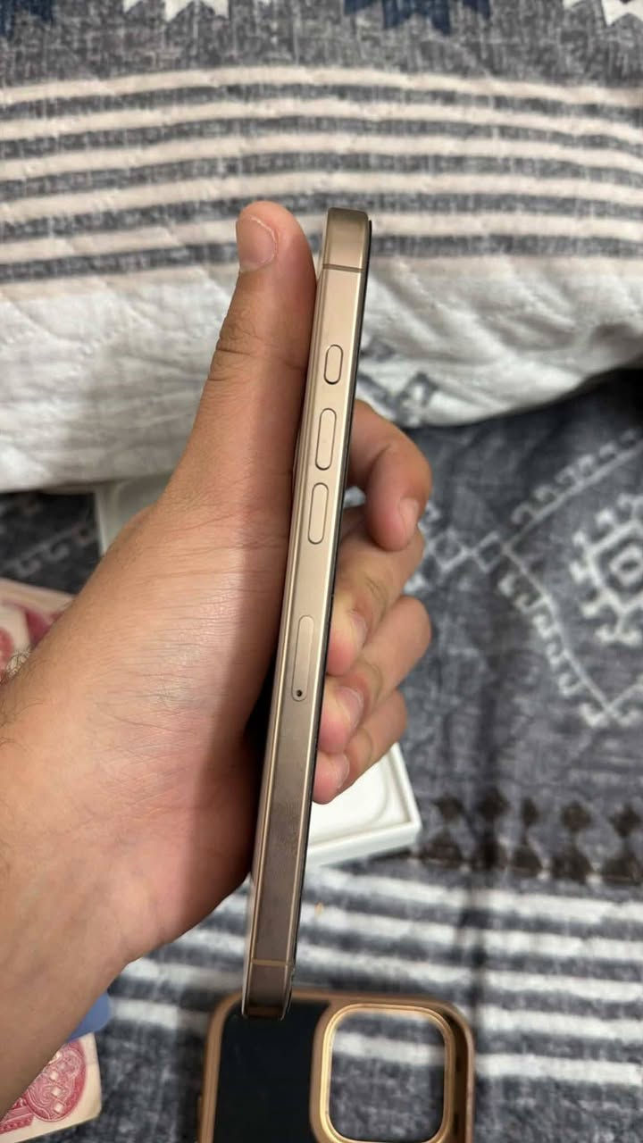 السلام عليكم
١٦برو ماكس ذاكره ٢٥٦ بطاريه ١٠٠

مشحون ٧٧ مره فقط 

دبل سيم نموذج ZA

جهاز فقط كارتون ضايع كييل وشاحنة ويا 
السعر مليون و٣٧٥

الاتصال ***********
