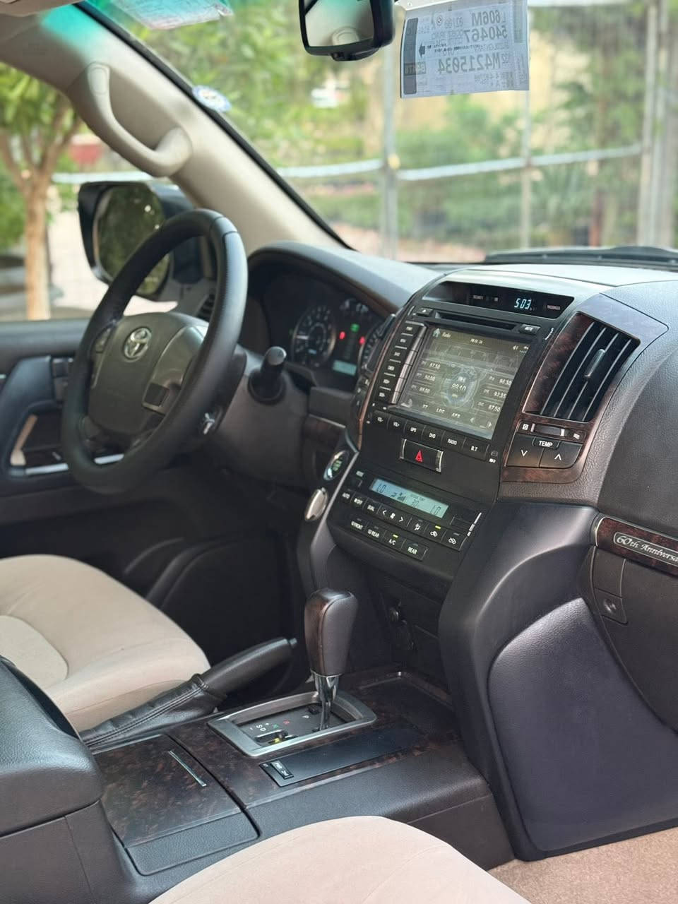 السلام عليكم ورحمة الله وبركاته
للبيع – تويوتا لاندكروزر G.X.R.i
📌 موديل: 2011 ستينيه
📌الرقم سليمانيه   السيارة باسمي شخصياً

🔧 المواصفات:
 • المحرك: V6
 • الكير: أوتوماتيك
 • الدفع: رباعي 4WD
 • بصمة تشغيل
 • ثلاجة
 • تبريد ٣ قطع
 • شاشة
 • كاميرا
 • مانع انزلاق
 • إشارات بالمرايا
 • فتحه سقف

 
 🔸 السيارة كلش نظيفة وما بيها أي نقص  

🔸الممشى ٥٠ الف حقيقي حقيقي حقيقي وشرط الفحص

 🔸خالية من العيوب
 
 🔸 مكفولة من الضربة والصبغ والبارد والرصعه والشخط جديده بمعنى الكلمه 

#المكان بغداد_التاجي 
 
📞 للاستفسار:
***********
