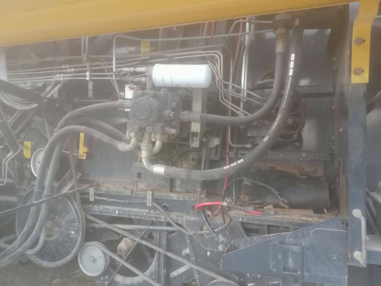 حاصده للبيع موديل ٢٠١٣ هيدرو جاهزه أربيل مداور او وكاله  ***********
