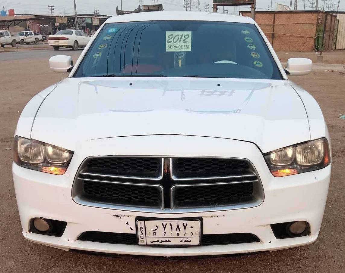 جارجر موديل 12 مصبوغه عام ظربه خفيفه بالمقدمه فقط وسونار موجود بالمنشور موجوده بالعماره رقم بغداد شرط التحويل ***********
