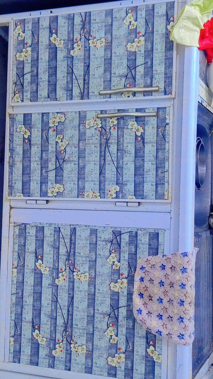 هلو حبايب شلونكم
كاونتر نظافه فول 80%
قياسه 3متر  واربع قطع 😍
وسعره لقطع 200الف فقط قفل 🌺
طبعا هوه لاصق ويكدر اي شخص يخليله اللاصق على ذوقه 🤗
يعني براحتكم تكدرون تتحكمون بشكله🤭


**إذا كنت صاحب هذا الإعلان وتريد حذفه لأي سبب، رجاءا أرسل رسالة إلى الدعم الفني**