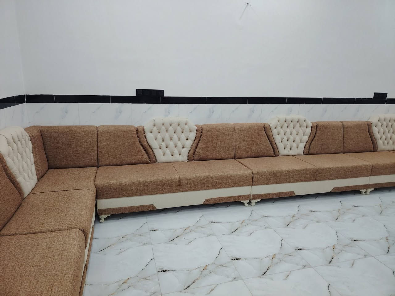 الله لك الحمد ومنك التوفيق
تم تسليم ديوان الأخ أبو ميمون في منطقة السده
شايف كل الخير تتهنون بي ان شاء الله
بلاويد الأسود الوح الروسي
سفنج مميز اول قماش تركي
للاستفسار الاتصال على الرقم***********
