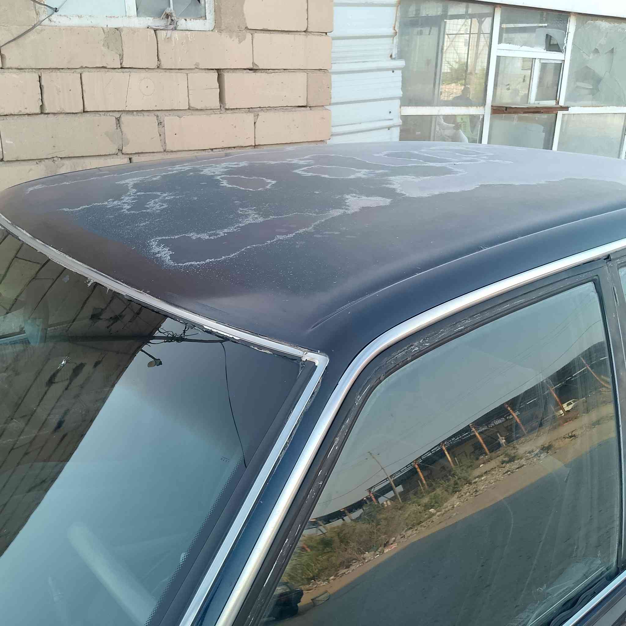 السلام عليكم ارنب طويل مكفول كفاله عامه ظربه وصبغ مكفول من كلشي كلها بلادي محرك وكير وتبريد وحداديه وتخم تاير كهربائيات عامه كلها مشروطه رقم واسط راعيها يمي بسوك الشيوخ دواخل جدد سيارة نقصها باور فقط 
السعر مال بيع ٥٧ورقه بيها جراد السيارة لان بلاديه الجنايه يعرف قيمتها السيارة تسوى ومامتعوبه الله شاهد ١٩٩٥موديلها
عنوان سوك الشيوخ رقمي***********
