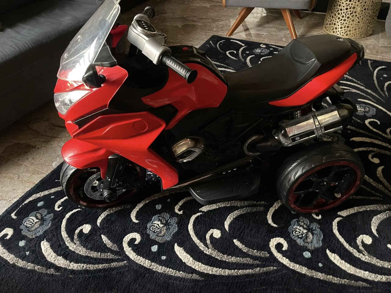 شباب دراجه شحن مال اطفال كلش جديده سعره ١٠٠وبيه مجال
***********
